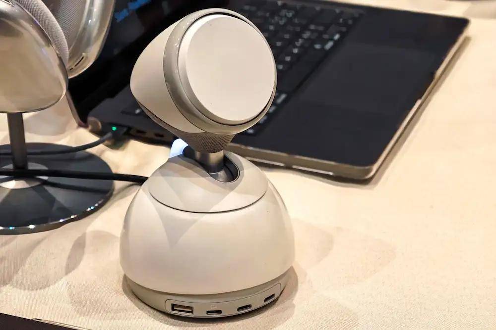 6：9大方向最火中企霸场机器人全明星大乱斗pg电子模拟器暴走2万步逛遍CES202(图9)