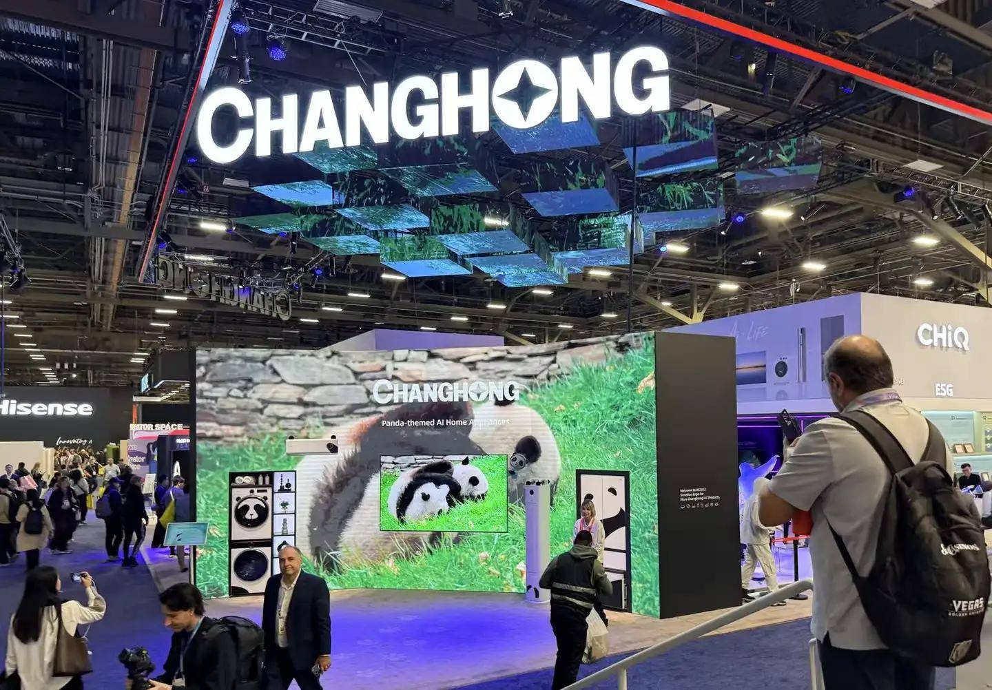 6：9大方向最火中企霸场机器人全明星大乱斗pg电子模拟器暴走2万步逛遍CES202(图42)