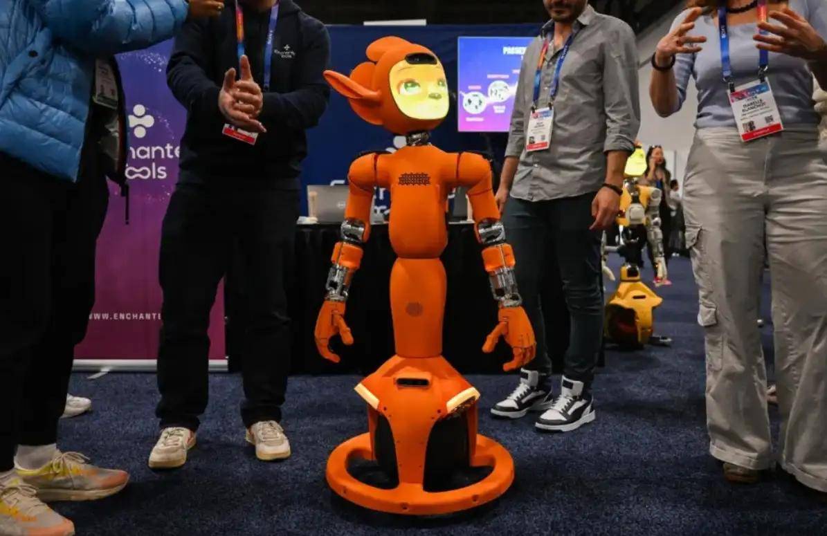 6：9大方向最火中企霸场机器人全明星大乱斗pg电子模拟器暴走2万步逛遍CES202(图92)